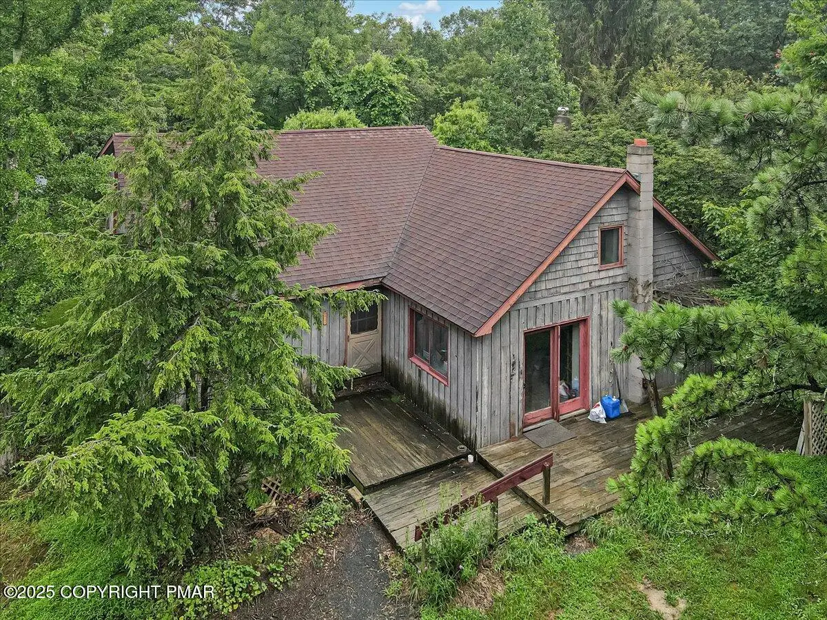 216 Buckhorn Lane, Cresco, PA 18326 - Image #1