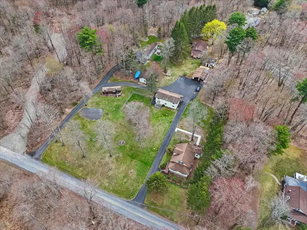 253 Thomas Road, Blakeslee, PA 18610