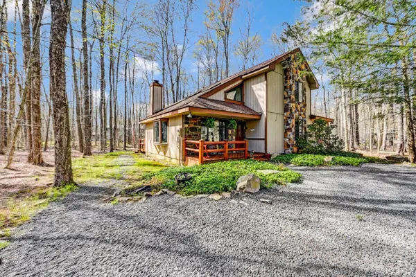 158 Flintlock Trail, Pocono Pines, PA 18350