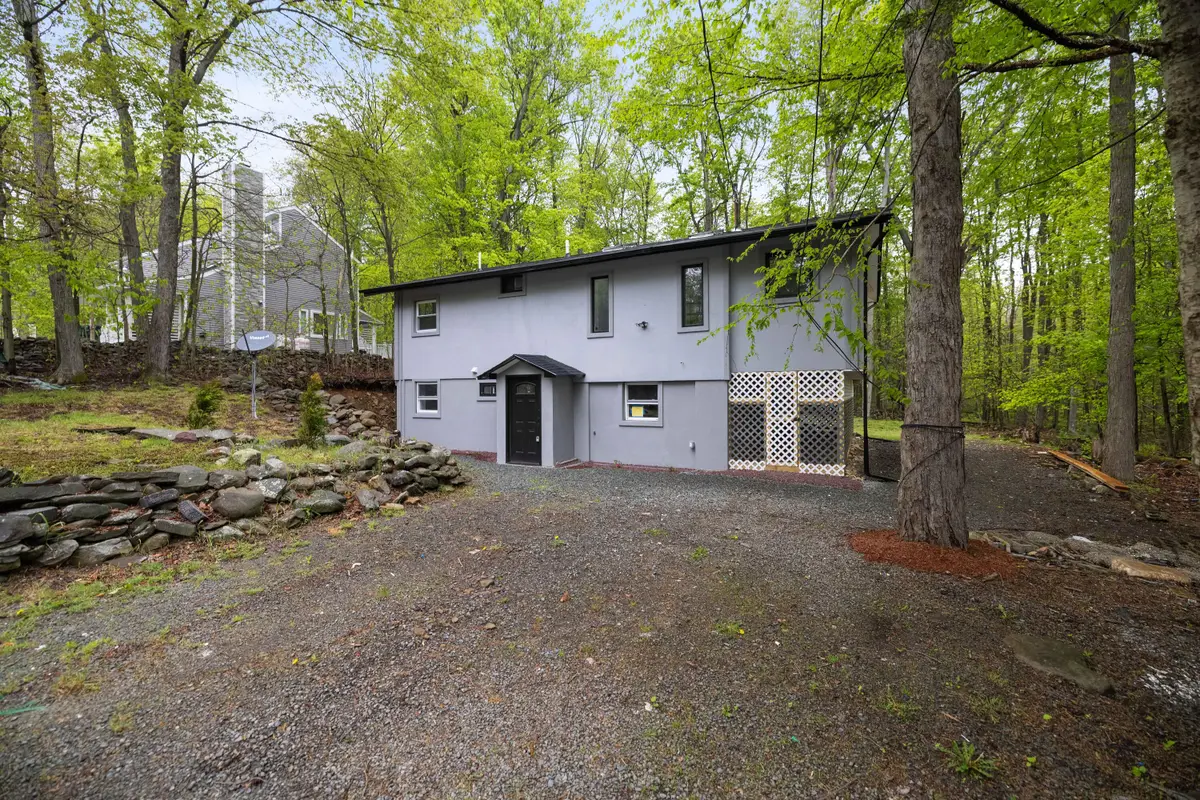 1005 Country Place Drive, Coolbaugh Township, PA 18466 - Image #1