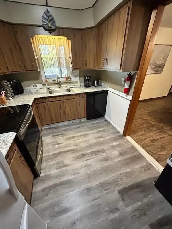 98 Black Bear Pass, White Haven, PA 18661 - Image #2