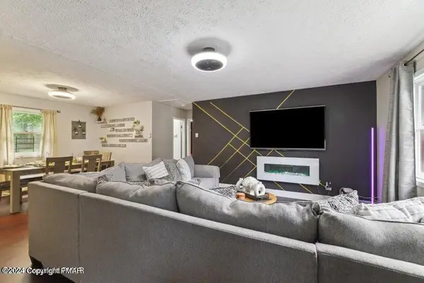 8345 Shannon Drive, Tobyhanna, PA 18466