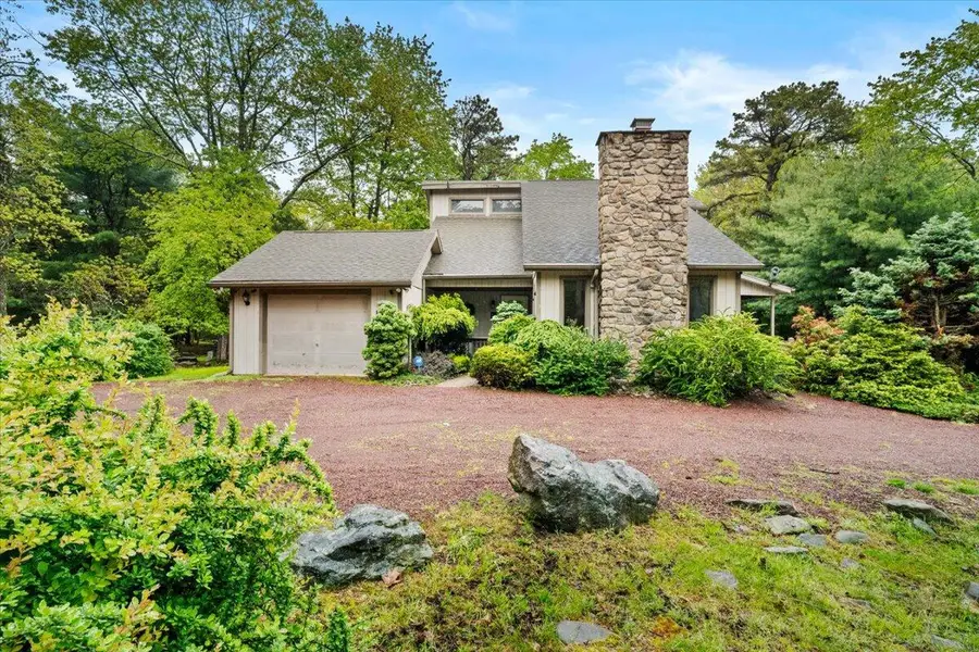 52 Hickory Road, Lake Harmony, PA 18624 - Image #3