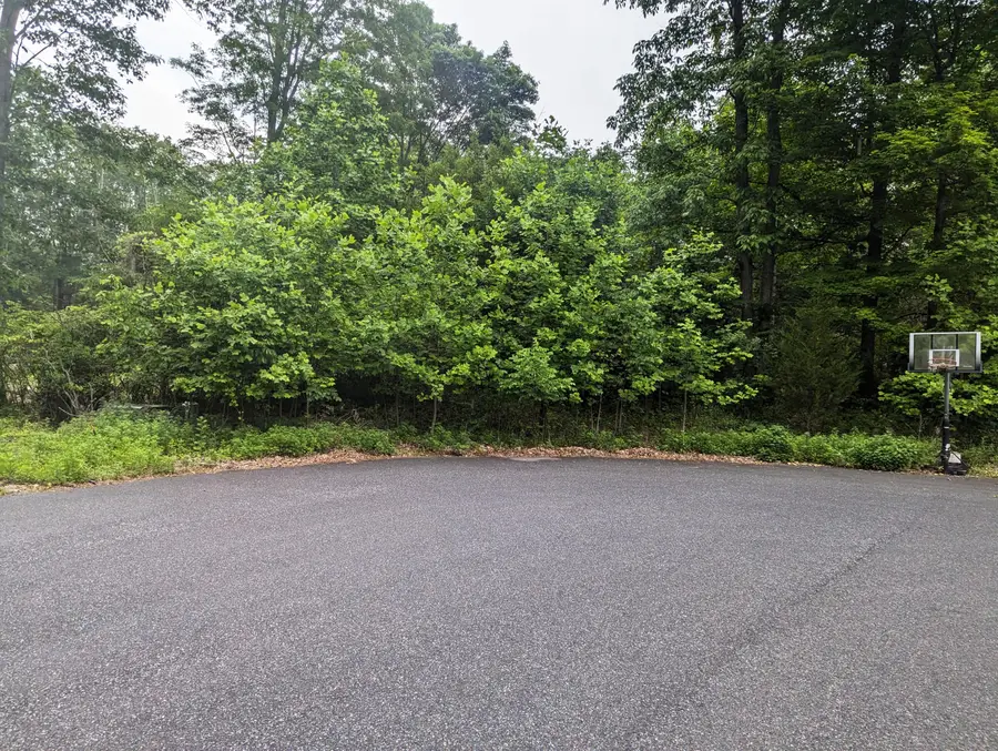 211 Ravens Nest Road, Stroudsburg, PA 18360 - Image #3