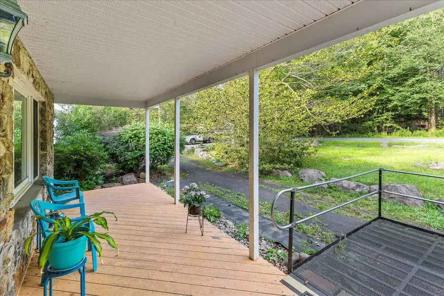 115 Blackfoot Lane, Tobyhanna, PA 18466 - Image #3