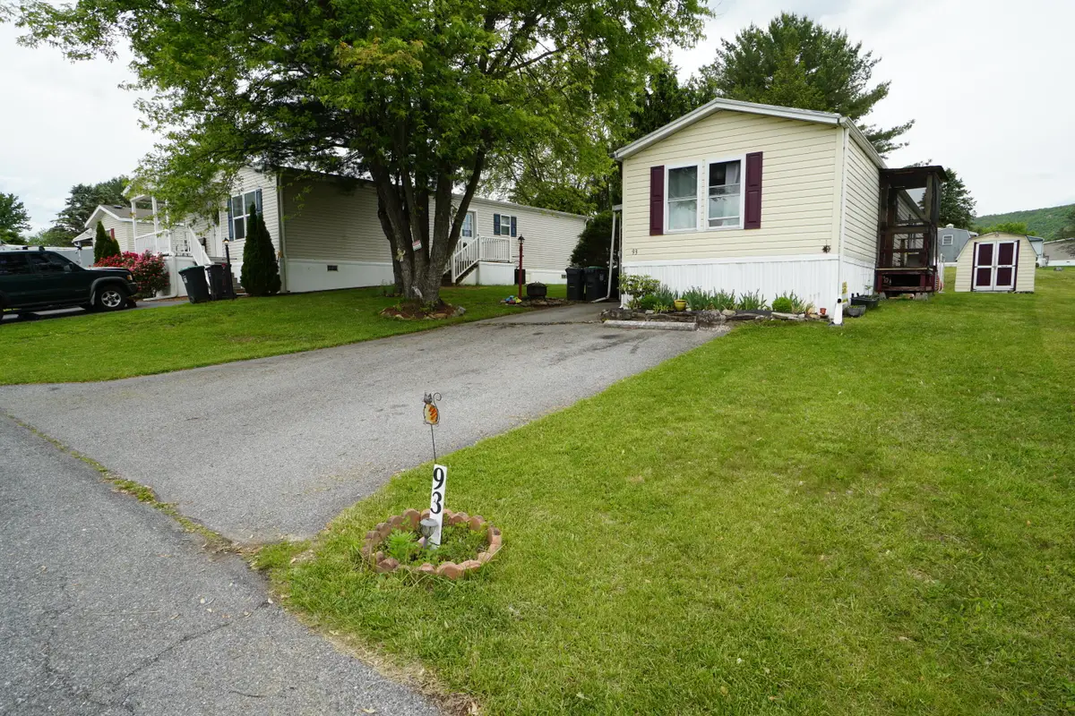 93 Nashua Street, Walnutport, PA 18088 - Image #1