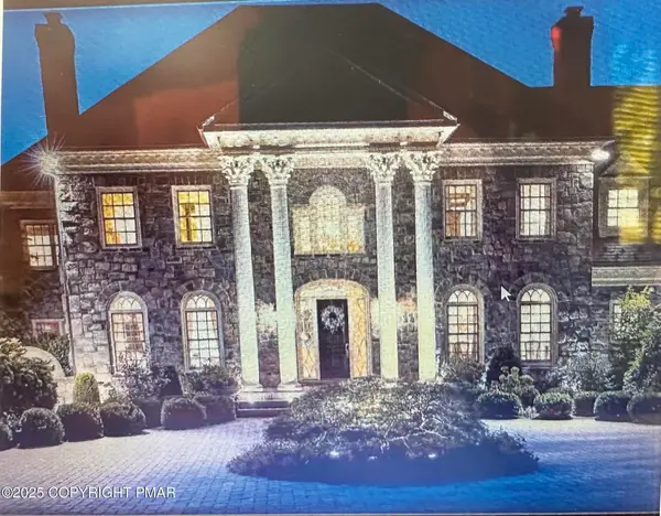 183 Saddle Creek Drive, Mount Bethel, PA 18343