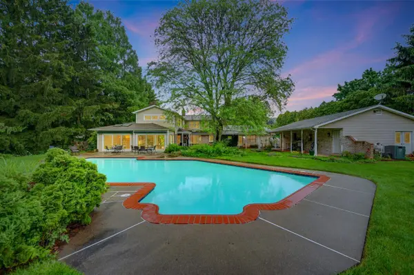 938 Meadow Circle, Bethlehem, PA 18017