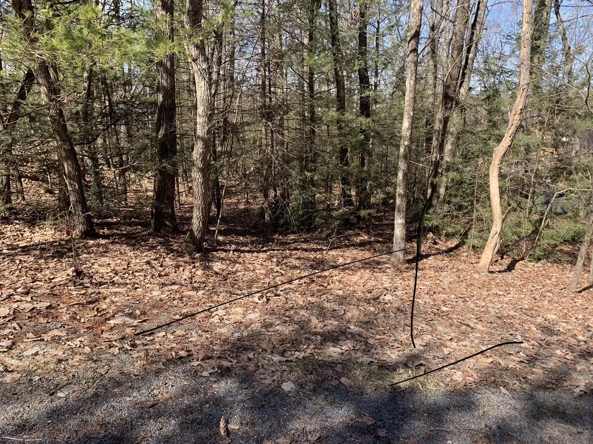 56 Hearth Stone Cir, Bartonsville, PA 18321 - Image #1