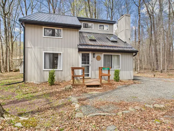 223 Croasdale Court, Pocono Lake, PA 18347