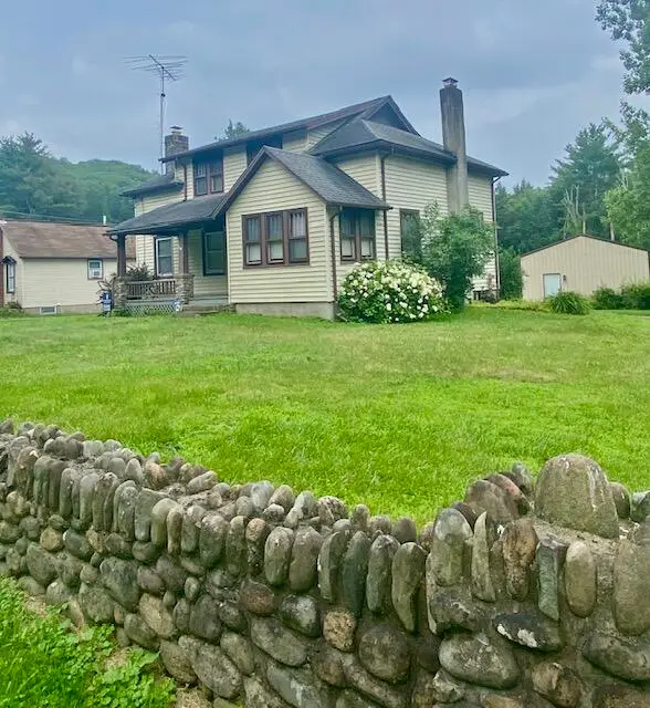 558 Effort Neola Road, Brodheadsville, PA 18322