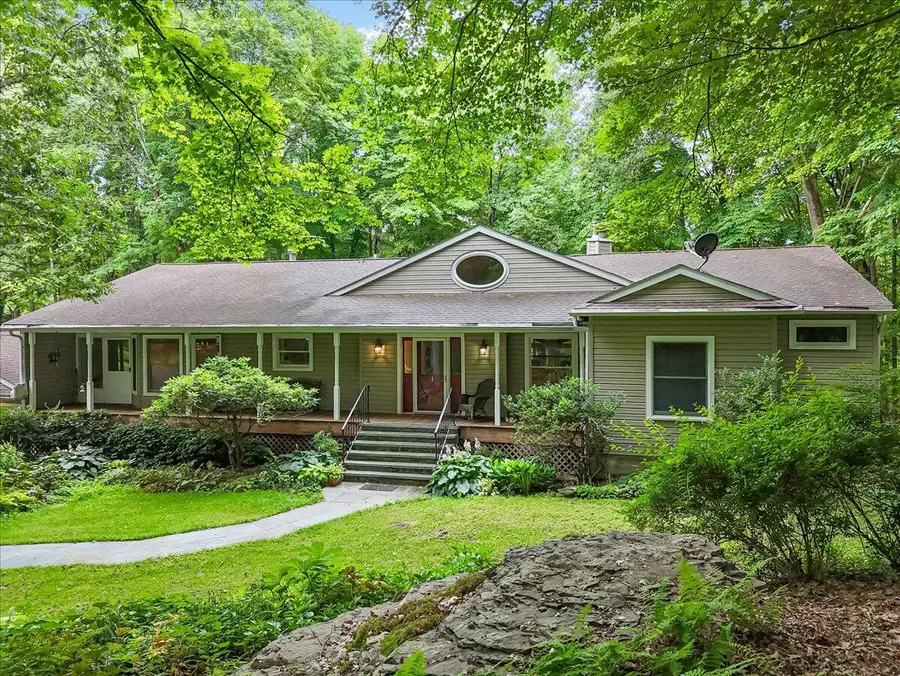 4018 Manor Drive, Stroudsburg, PA 18360 - Image #2