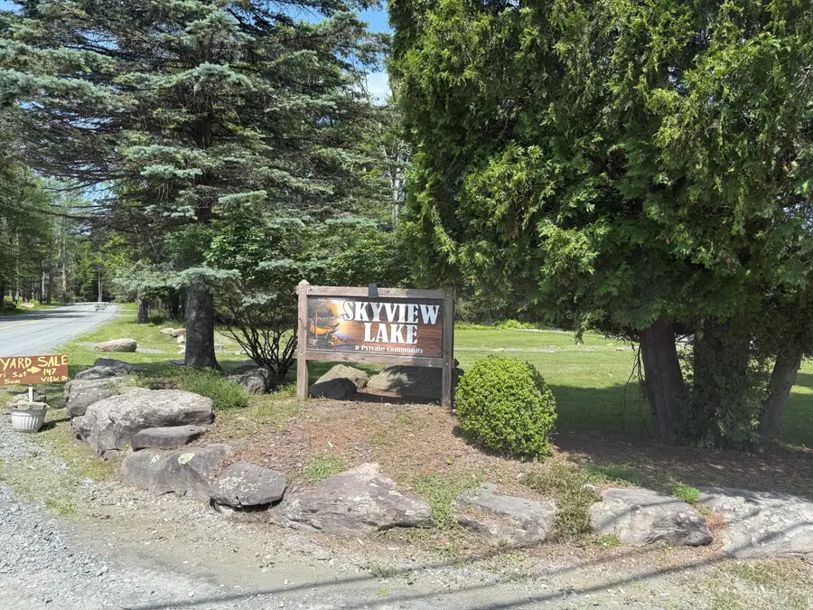 SkyView Lake Redwood Drive, Greentown, PA 18426 - Image #3