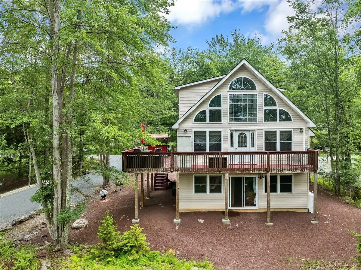 318 N Arrow Drive, Pocono Lake, PA 18347 - Image #1