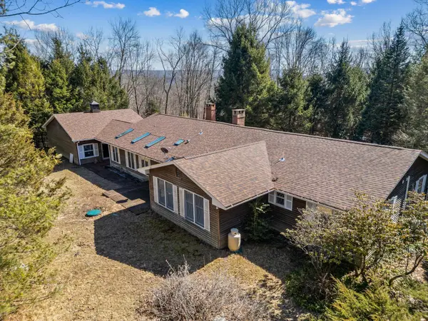 109 Little Doe Lane, East Stroudsburg, PA 18301