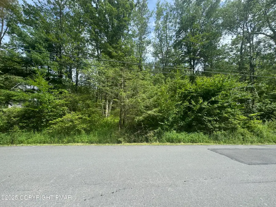 Redwood Rd 14, Blakeslee, PA 18610 - Image #3