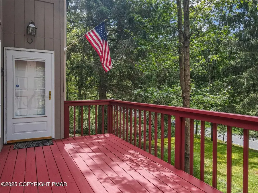 130 Surrey Drive, Lords Valley, PA 18428 - Image #3