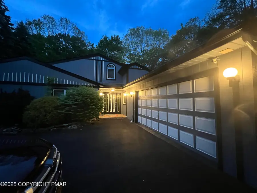 116 Charles Lane, Pocono Lake, PA 18347 - Image #2