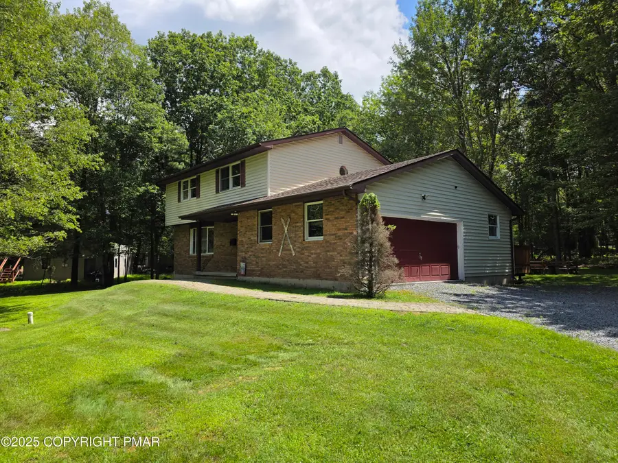 136 Birch Drive, Blakeslee, PA 18610 - Image #2