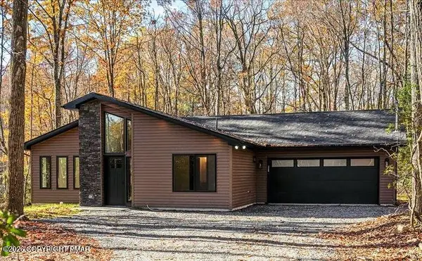 71 Forest Lake Drive, Jim Thorpe, PA 18229