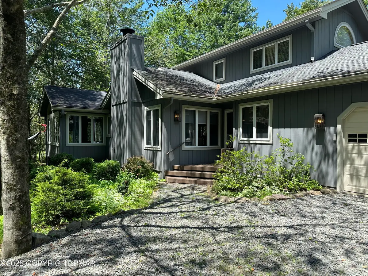 116 Little Fawn Crescent, Pocono Pines, PA 18350 - Image #1