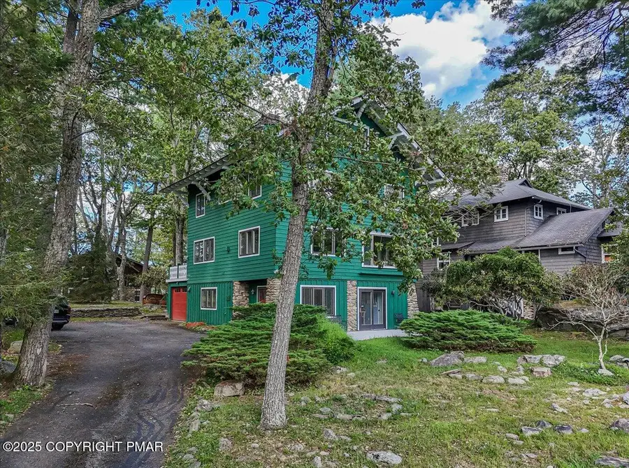 119 Falls Drive, Buck Hill Falls, PA 18323 - #2