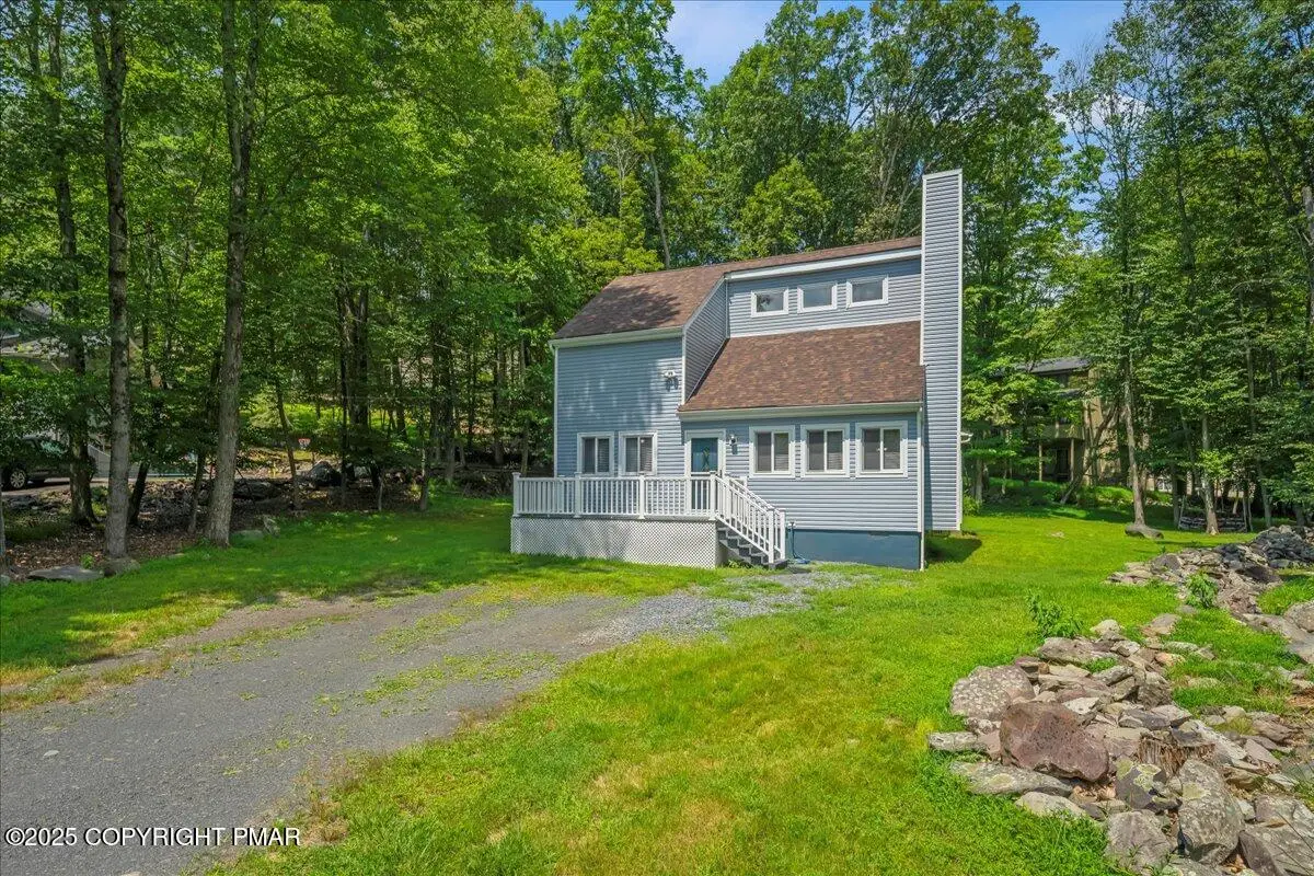 461 Somerset Drive, East Stroudsburg, PA 18301 - Image #1