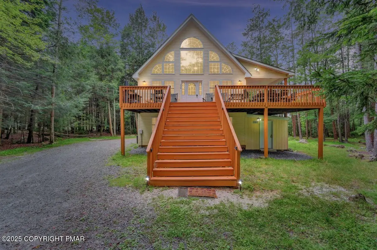 238 King Arthur Road, Blakeslee, PA 18610 - Image #1