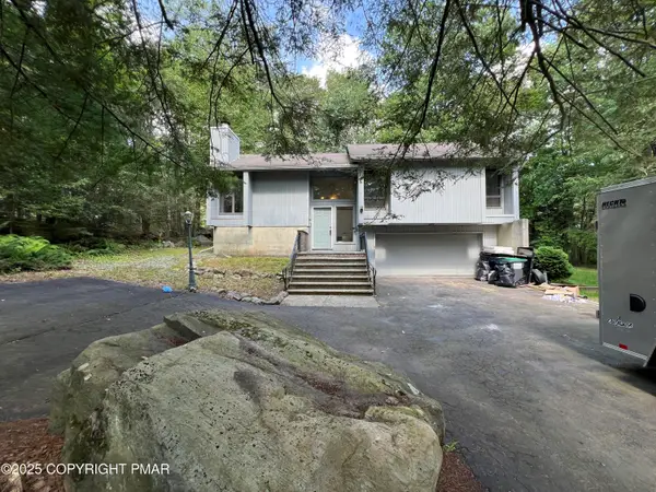 2533 Country Club Drive, Tobyhanna, PA 18466