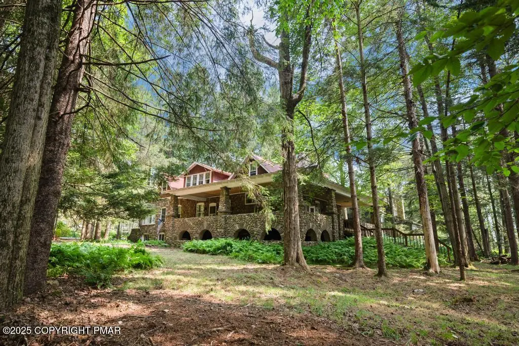 5202 Woodland Avenue, Pocono Pines, PA 18350 - Image #1