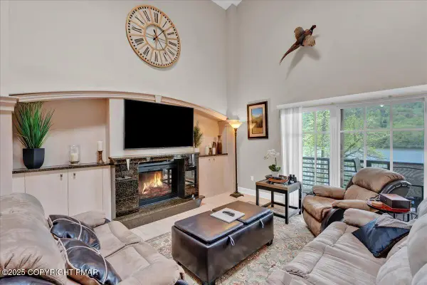 320 Hummingbird Way, Lake Harmony, PA 18624