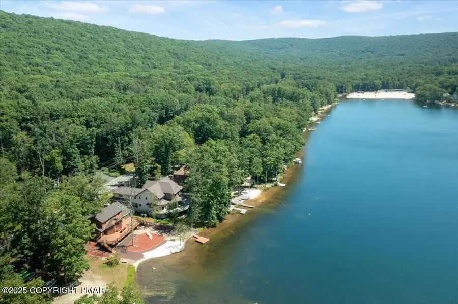 336 W Lake Valley Drive, Hazleton, PA 18202 - Image #2