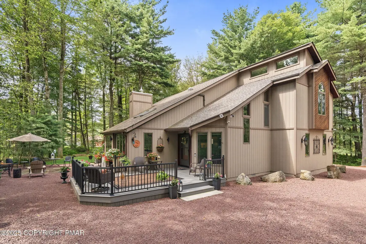 129 Woodbury, Blakeslee, PA 18610 - Image #1