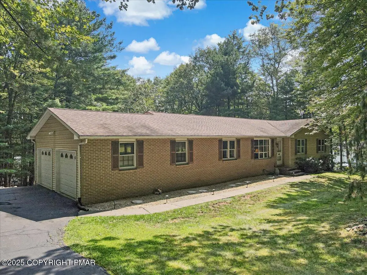 2171 White Pine Drive, Saylorsburg, PA 18353 - Image #1