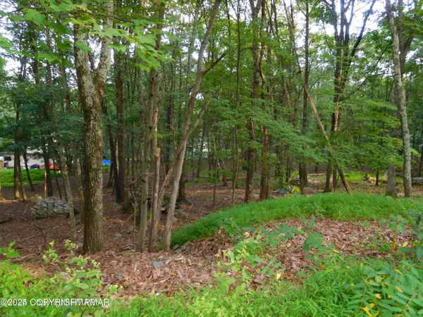 553 Sioux Drive, East Stroudsburg, PA 18302