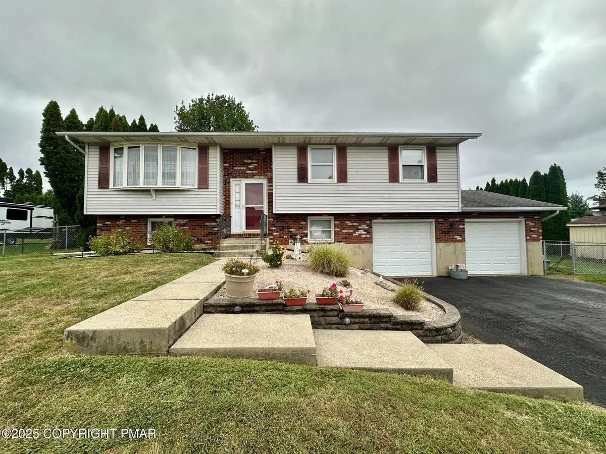 3655 Pheasant Lane, Bethlehem, PA 18020 - Image #1