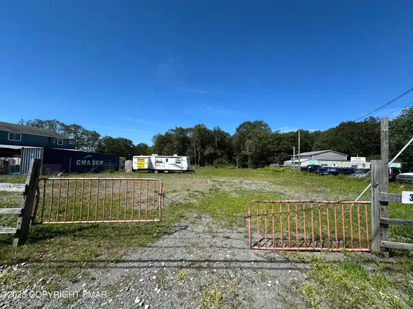 321 Lr 949, Tobyhanna, PA 18466