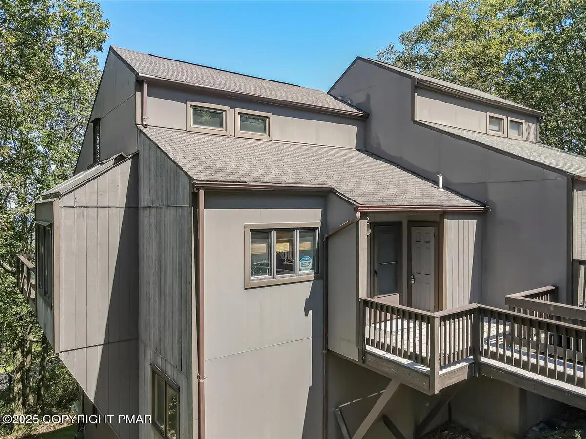 262 Overlook Way, Tannersville, PA 18372 - Image #1