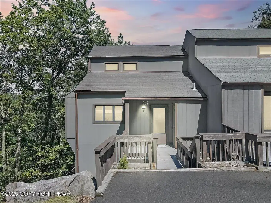 262 Overlook Way, Tannersville, PA 18372 - Image #2