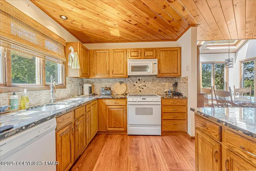 262 Overlook Way, Tannersville, PA 18372 - Image #3