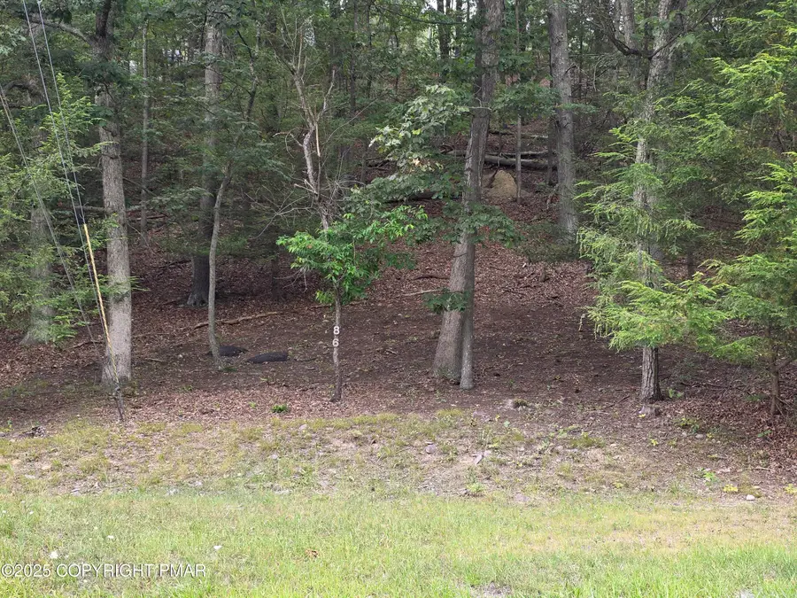 86 Hull Road, East Stroudsburg, PA 18302 - Image #3