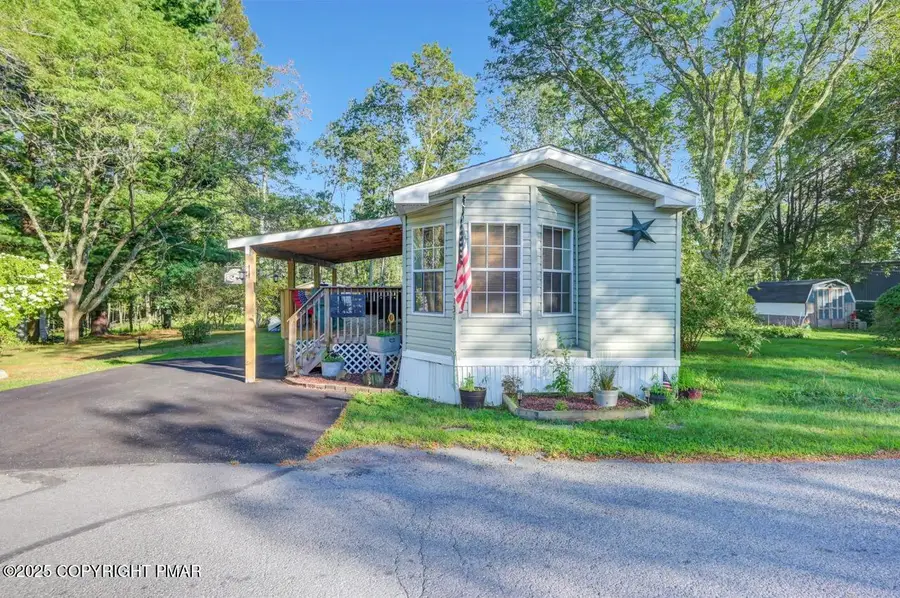 131 Lower Pmhe South Drive, East Stroudsburg, PA 18302 - Image #3