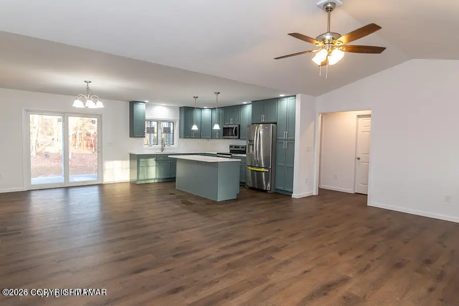 226 Apache Drive, Effort, PA 18330 - Image #2