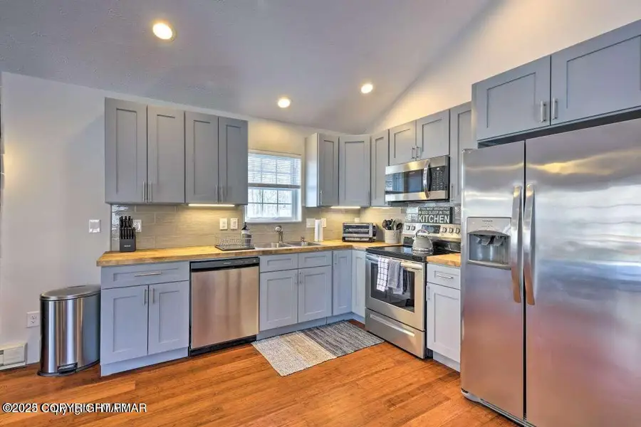 8963 Pheasant Lane, Tobyhanna, PA 18466 - Image #3