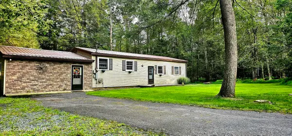 8 Fawn Grove Drive, Lake Harmony, PA 18624