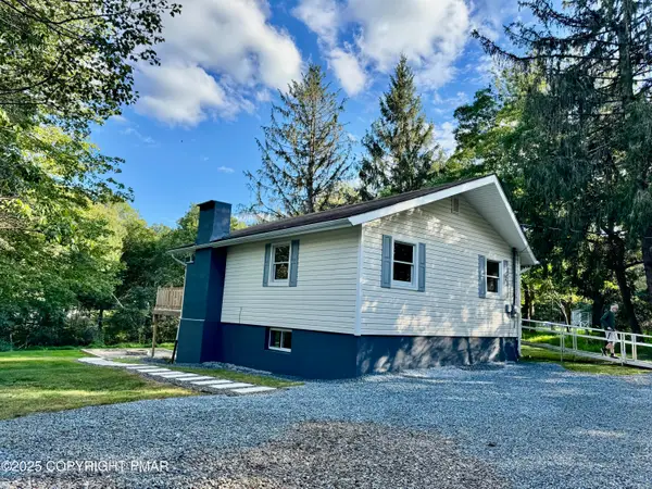 453 Cedar Drive, Long Pond, PA 18334