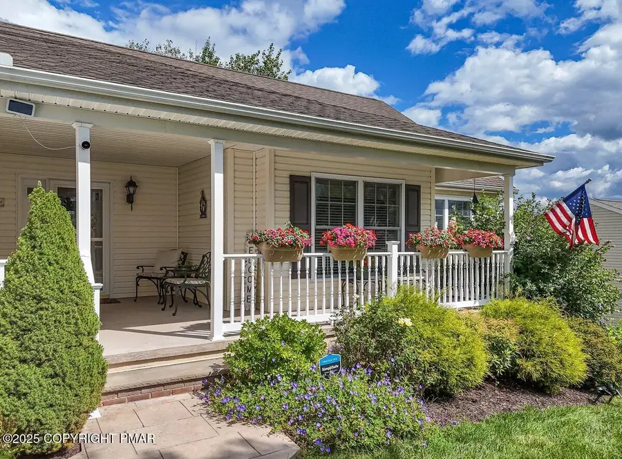 317 Golden Oaks Drive, White Haven, PA 18661 - Image #2