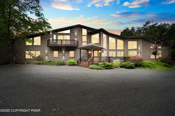 804 Ranch Court, Lords Valley, PA 18428