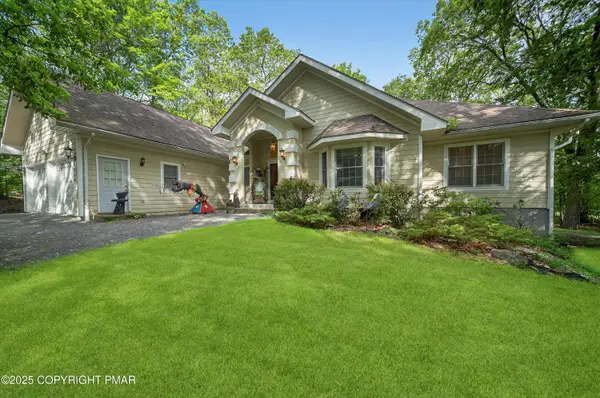 802 Niblick Court, Lords Valley, PA 18428