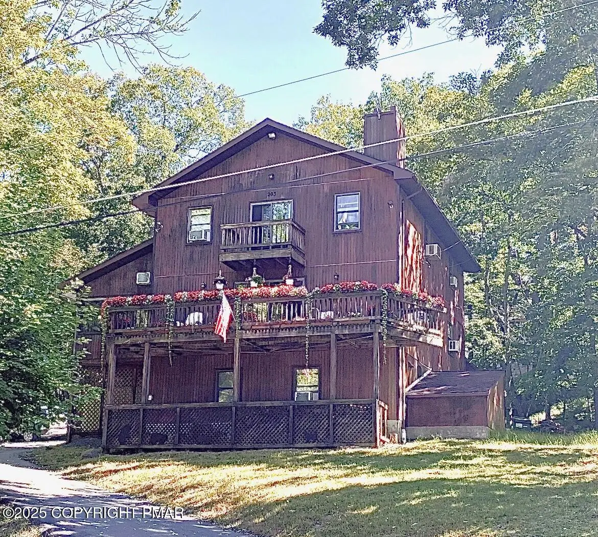 548 Lakeside Drive, East Stroudsburg, PA 18301 - Image #1